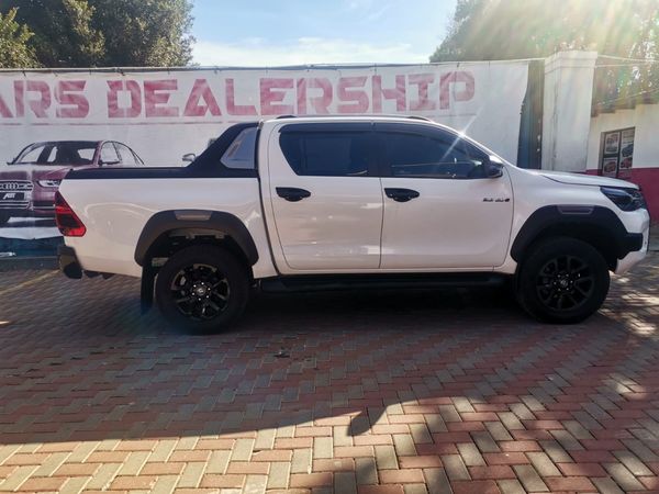 2022-Toyota-Hilux-28-GD-6-Raised-Body-Legend-Auto-Double-Cab-Dies image:6