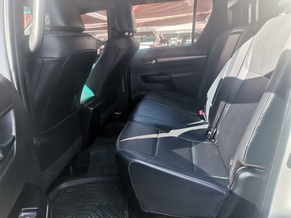 2022-Toyota-Hilux-28-GD-6-Raised-Body-Legend-Auto-Double-Cab-Dies image:8