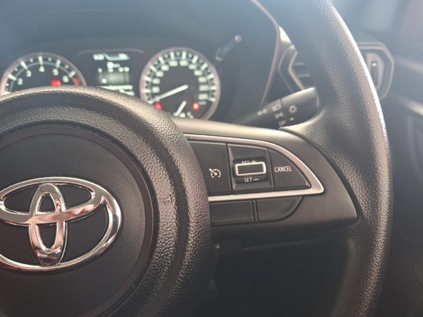 2025-Toyota-Urban-Cruiser-15-XR-Auto image:9