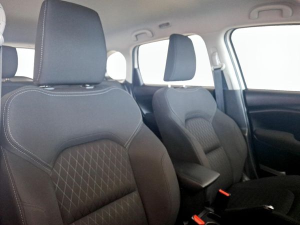 2025-Toyota-Urban-Cruiser-15-XR-Auto image:11