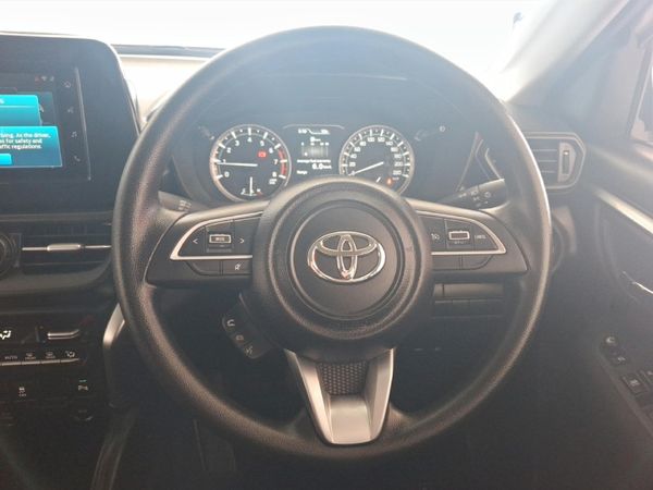 2025-Toyota-Urban-Cruiser-15-XR-Auto image:7