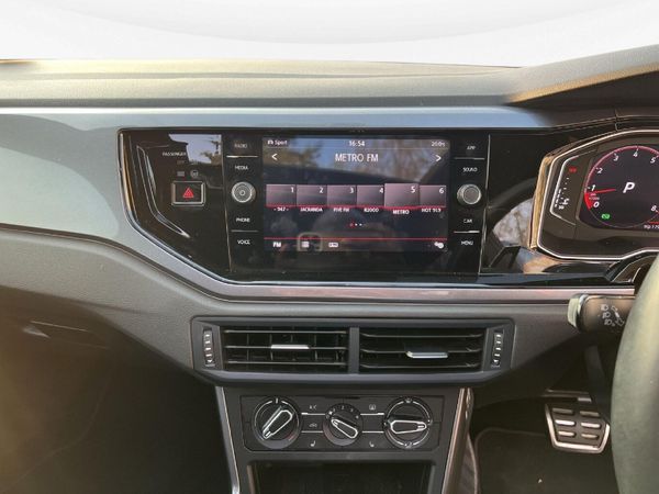 2019-Volkswagen-Polo-20-GTI-Auto-147kW image:11