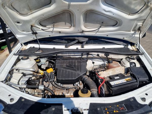 2020-Nissan-NP200-16-AC-Safety-Pack image:13