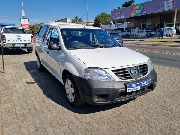 2020-Nissan-NP200-16-AC-Safety-Pack image:2