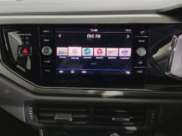 2019-Volkswagen-Polo-10-TSI-Comfortline image:11