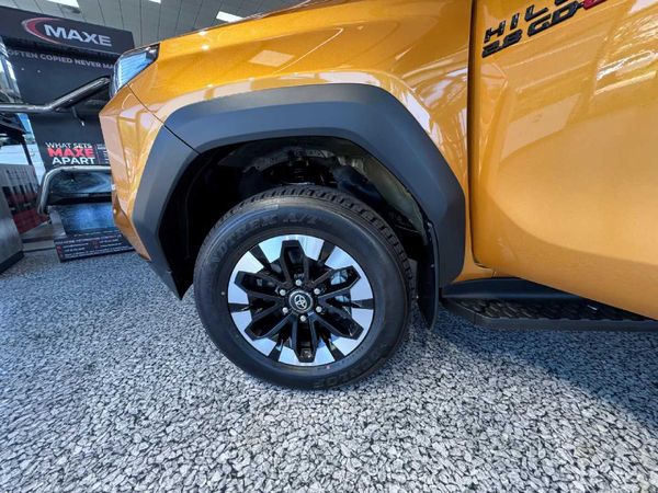 2026-Toyota-Hilux-28-GD-6-RB-Raider-X-4x4-Auto-Extended-Cab image:9