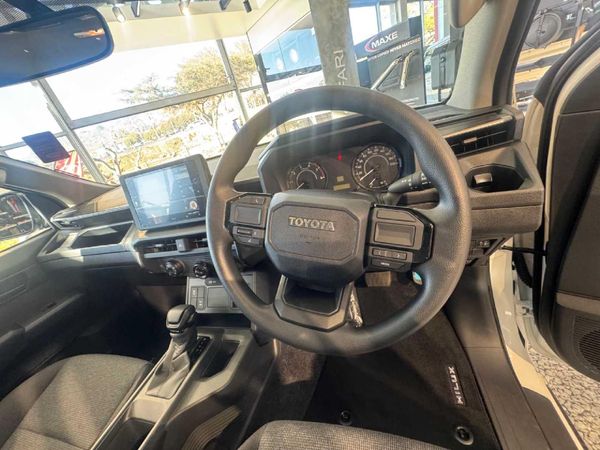 2026-Toyota-Hilux-28-GD-6-RB-SRX-Auto-Double-Cab image:18