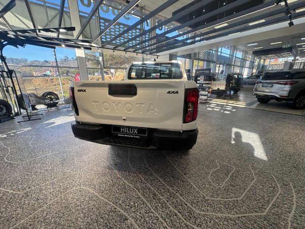 2026-Toyota-Hilux-28-GD-6-RB-SRX-Auto-Double-Cab image:26