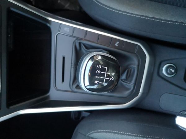 2024-Volkswagen-Polo-10-TSI-Life image:11