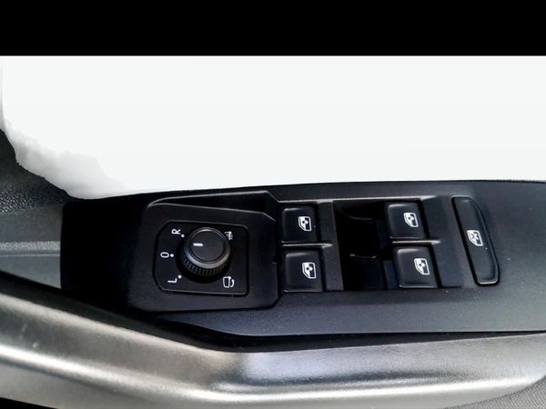 2024-Volkswagen-Polo-10-TSI-Life image:20