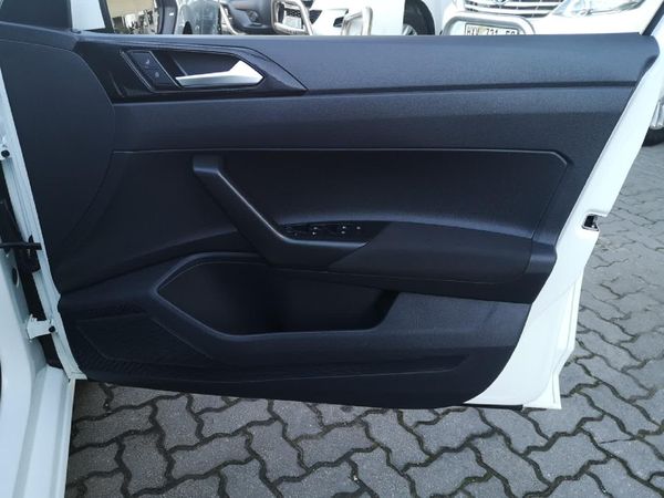 2024-Volkswagen-Polo-10-TSI-Life image:21