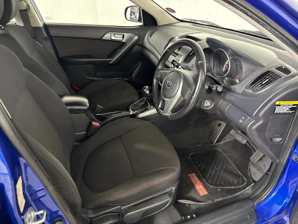 2012-Kia-Cerato-16-Auto image:9