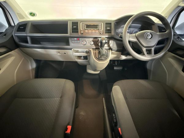 2019-Volkswagen-Kombi-20-TDI-Auto-103kW-Trendline image:1