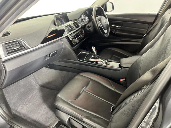 2018-BMW-3-Series-320d-Auto image:8