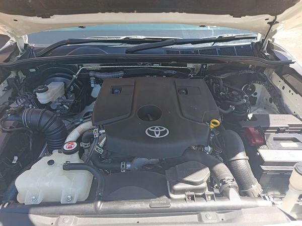 2025-Toyota-Hilux-28-GD-6-RB-Legend-55-4x4-Auto-Double-Cab image:12