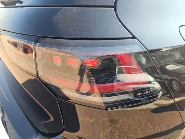 2026-Volkswagen-Golf-14-TSI-R-Line-Auto-110kw image:19