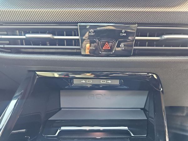 2026-Volkswagen-Golf-8-GTI-20-TSI-DSG image:17