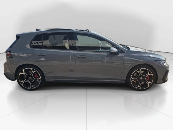 2026-Volkswagen-Golf-8-GTI-20-TSI-DSG image:7