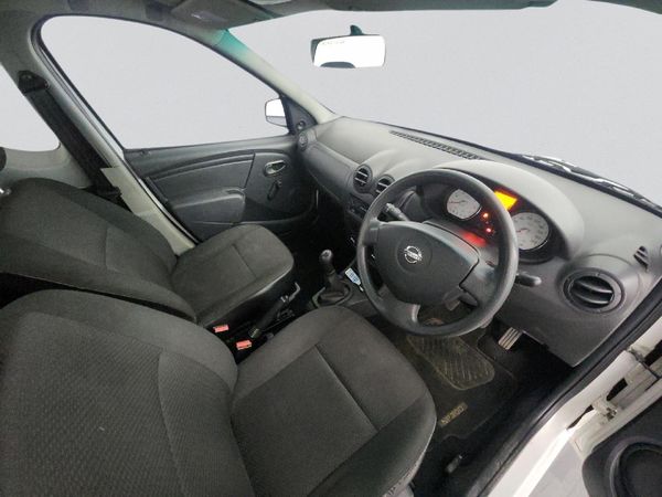2023-Nissan-NP200-16-AC-Safety-Pack image:6