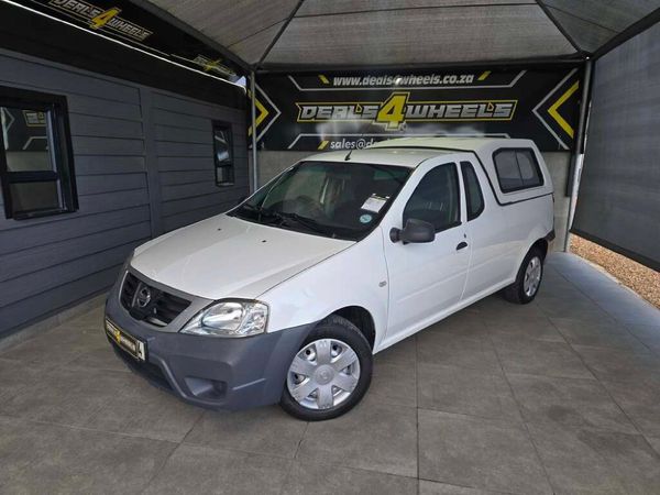 2017-Nissan-NP200-16 image:1