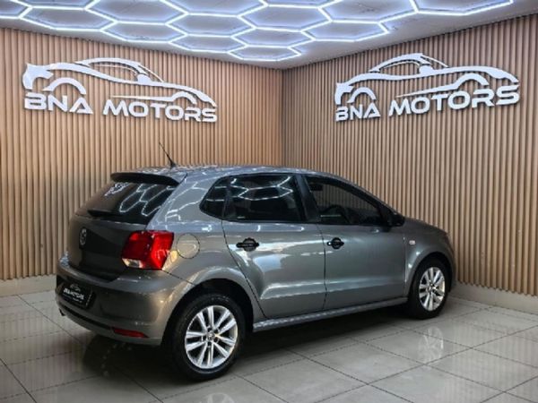 2020-Volkswagen-Polo-Vivo-14-Trendline-5-dr image:5