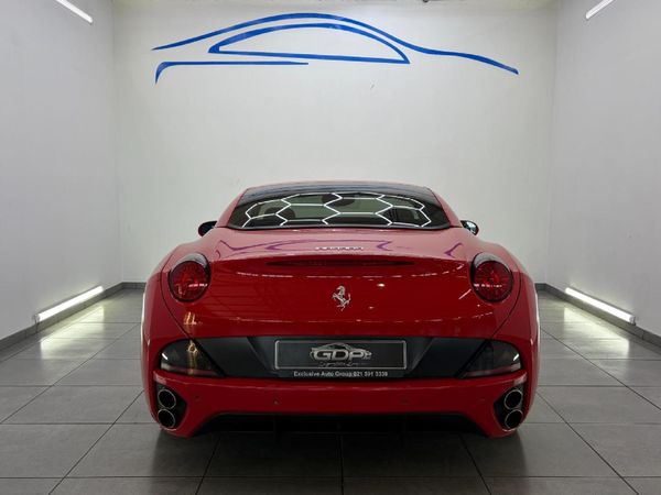 2014-Ferrari-California-22 image:1