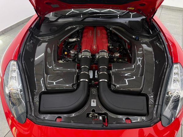 2014-Ferrari-California-22 image:22