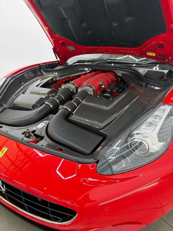 2014-Ferrari-California-22 image:29