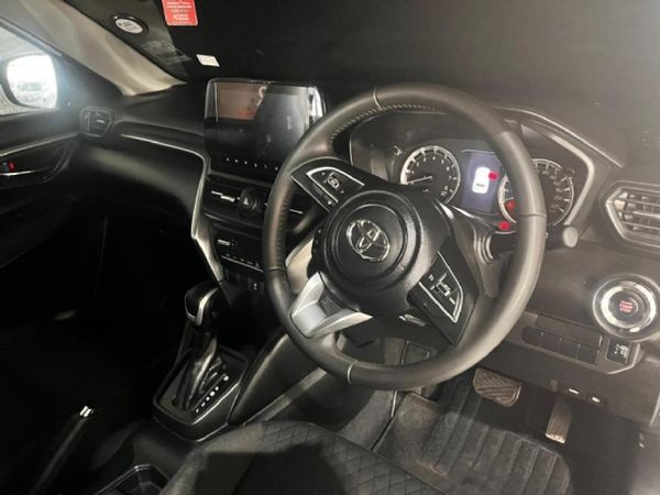 2026-Toyota-Urban-Cruiser-15-XR-Auto image:5