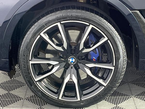 2019-BMW-X7-xDrive30d-Design-Pure-Excellence image:4