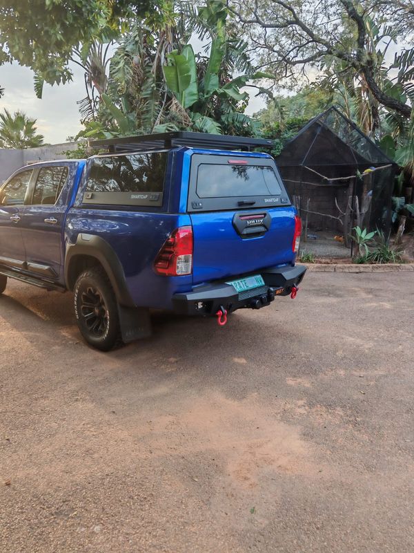 2017-Toyota-Hilux-40-V6-Raised-Body-Raider-Double-Cab-Auto image:2