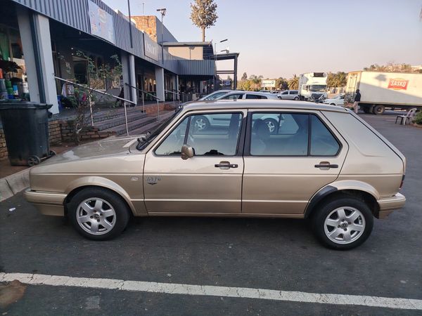 2003-Volkswagen-Citi-16i-Life image:1