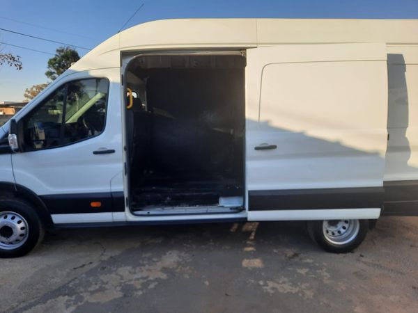 2021-Ford-Transit-22-TDCi-ELWB-114KW-FC-PV image:1