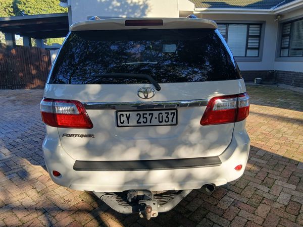 2009-Toyota-Fortuner-30-D-4D-Raised-Body image:9