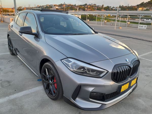 2022-BMW-1-Series-118i-Mzansi-Edition-Auto image:9