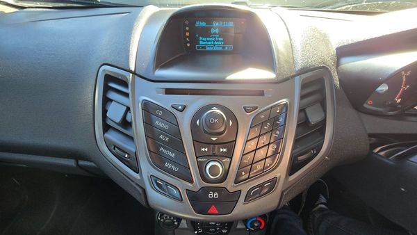 2013-Ford-Fiesta-14-Ambiente-5-dr image:14