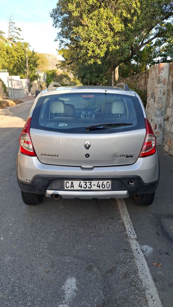 2012-Renault-Sandero-16-Stepway image:2