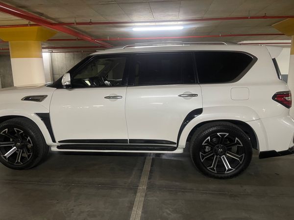 2023-Nissan-Patrol-56-V8-Tekna image:1