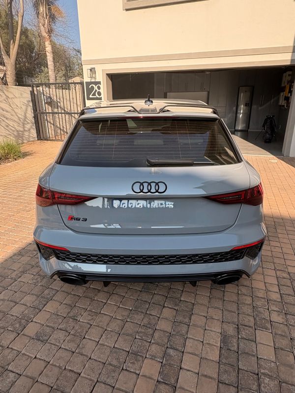 2023-Audi-RS3-Sportback-Quattro-Auto image:4