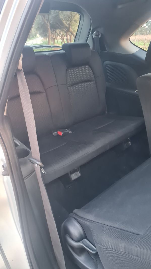 2018-Honda-BR-V-15-Comfort-Auto image:5
