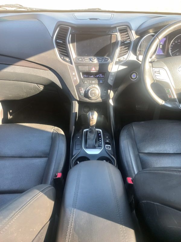 2016-Hyundai-Santa-Fe-R22-AWD-Elite-7-seat-Auto image:10