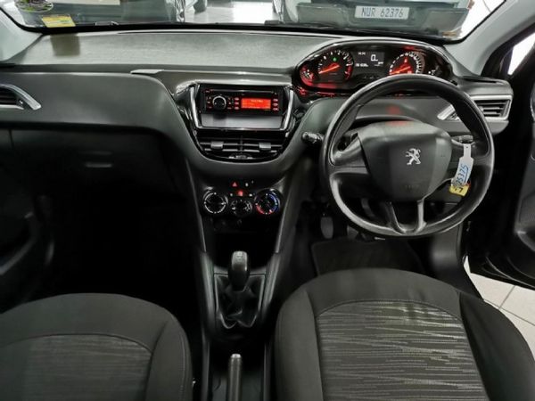2016-Peugeot-208-12-VTi-Access-5-dr image:5