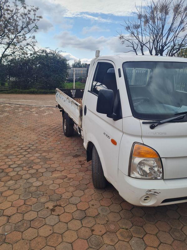 2007-Hyundai-H100-Bakkie-26i-D-Dropside image:2