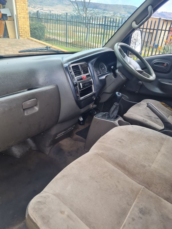 2007-Hyundai-H100-Bakkie-26i-D-Dropside image:6