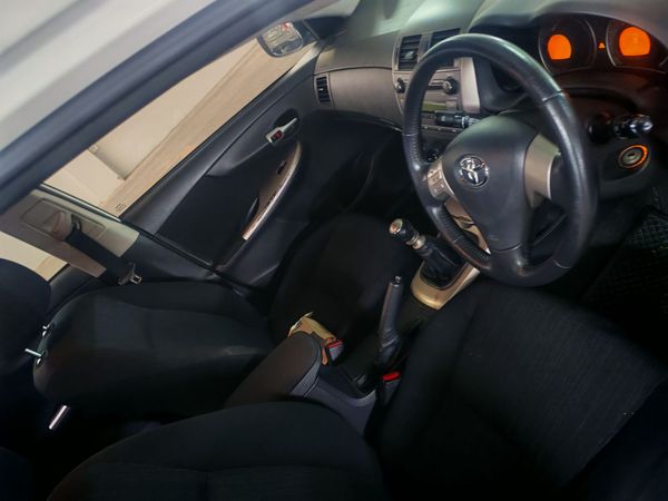 2009-Toyota-Corolla-20-D-4D-Advanced image:5