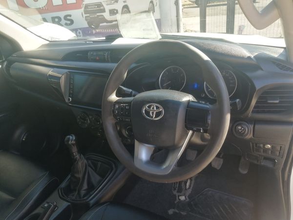 2020-Toyota-Hilux-24-GD-6-Raised-Body-SRX-Double-Cab image:10