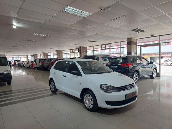 2017-Volkswagen-Polo-Vivo-GP-14-Xpress-5-dr image:1