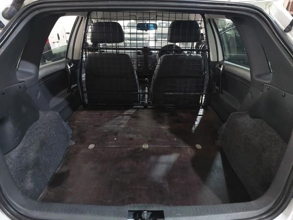 2017-Volkswagen-Polo-Vivo-GP-14-Xpress-5-dr image:8