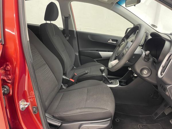 2023-Kia-Picanto-10-Street image:8