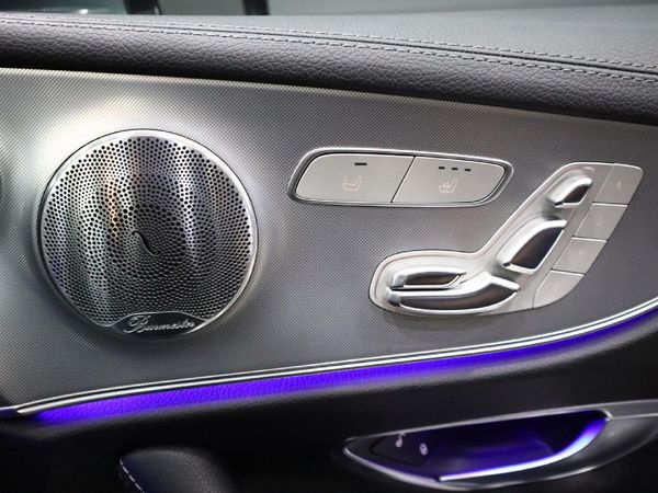 2017-Mercedes-Benz-E-Class-E-400-Coupe-4Matic image:14